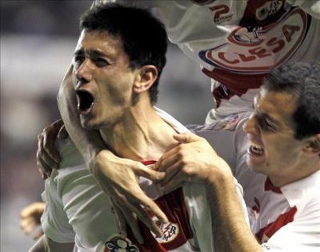 Liga Española 2010/11 2ª División: Piti recupera el liderato para el Rayo