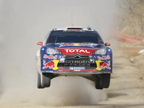 Rally de Mexico: Ogier se ve favorecido por una penalización a Loeb y es líder a falta de la última jornada