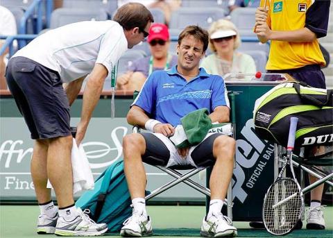 Master de Indian Wells 2011: Tommy Robredo se retira por lesión