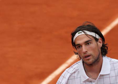 ATP Estoril 2011: Anderson y Chardy a segunda ronda, en damas Kleybanova y Vesnina a segunda ronda