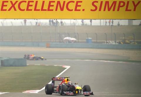 GP de China 2011 de Fórmula 1: Sebastian Vettel manda en los primeros libres, Alonso fue decimocuarto