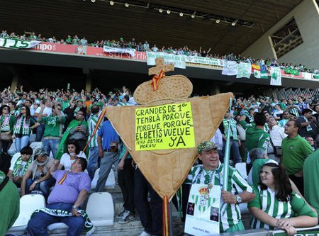 Liga Española 2010/11 2ª División: el Betis se queda a una victoria de Primera División