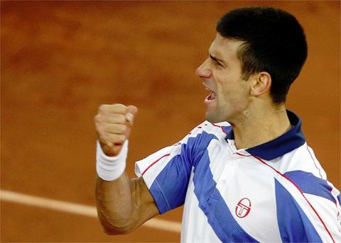 Masters de Madrid 2011: Novak Djokovic sufre ante Bellucci pero jugará la final ante Rafa Nadal