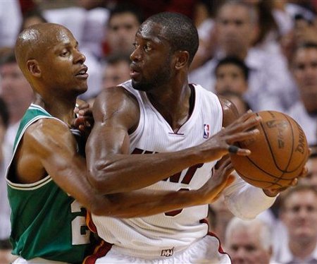 NBA Playoffs 2011: los Heat se escapan, los Thunder igualan