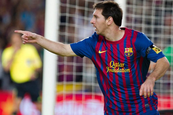 Leo Messi celebra uno de los goles ante el Racing 