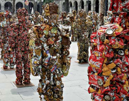 Un ejército en la Plaza Real