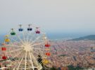 Planes alternativos para disfrutar de Barcelona: desde saltar en paracaídas hasta jugar al póker en una de las mejores salas de España