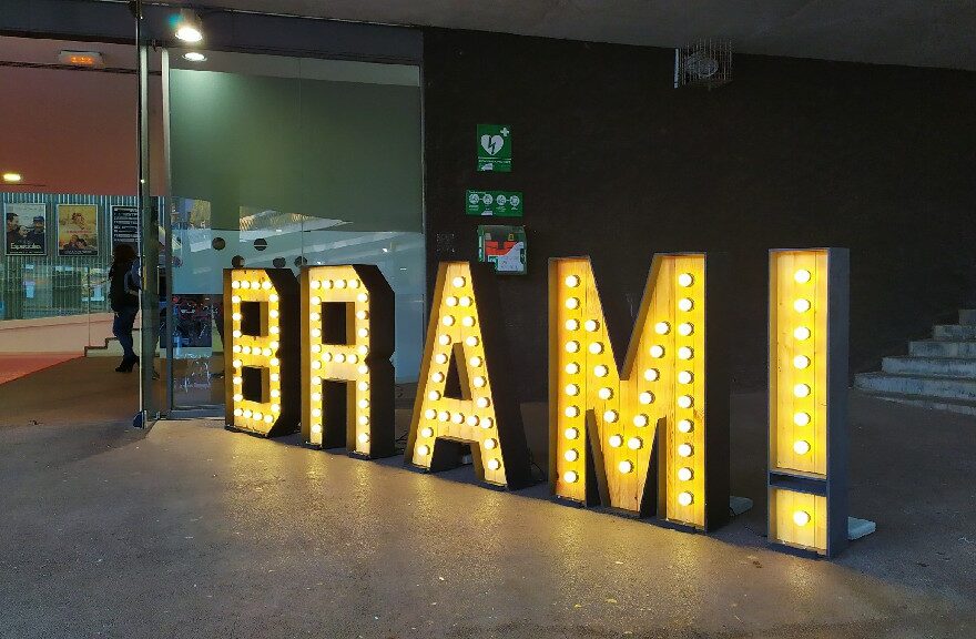 Letras gigantes, la tendencia que arrasa en los eventos de Barcelona