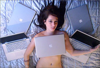 Chica MacBook