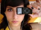 Chica iPod Eye