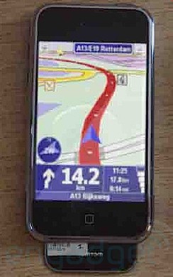 ¿iPhone con GPS TomTom?