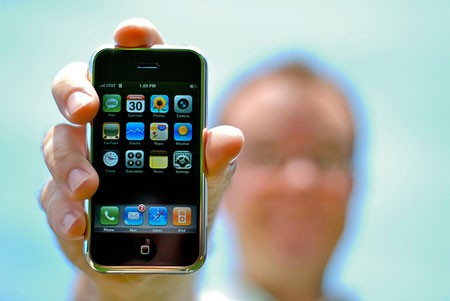 Apple podría estar surtiéndose de materiales para fabricar el próximo iPhone