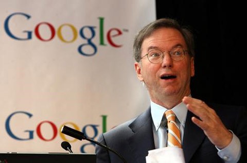 CEO de Google renuncia a la Junta Directiva de Apple