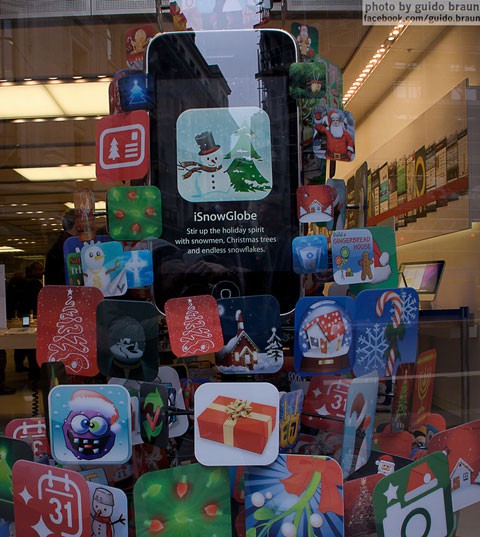 Las Apple Store ya tienen su árbol de navidad