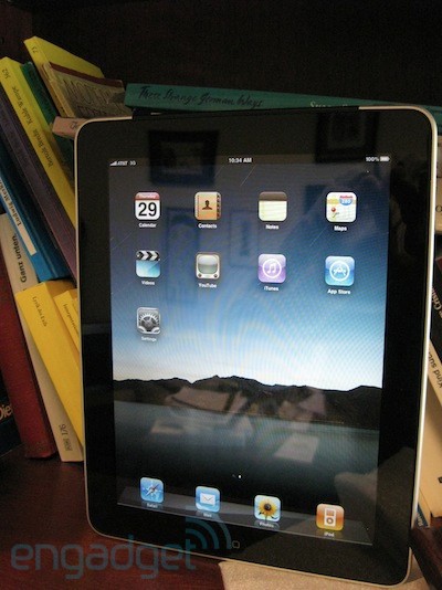 Los compradores del iPad 3G ya lo están recibiendo en sus casas; en EEUU