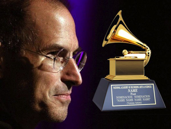 Steve Jobs recibe un Grammy honorífico por su contribución en el mundo de la música