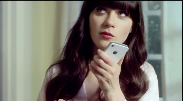 Zooey Deschanel y Siri en el nuevo anuncio del iPhone 4S