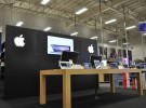 Samsung imita el concepto de las Apple Shop en las grandes superficies