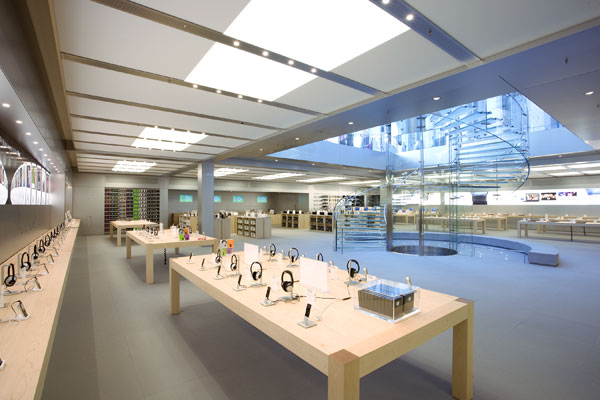 El estudio de Norman Foster renovará las Apple Stores