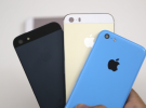 El iPhone 5S dorado y el iPhone 5C aparecen juntos en un vídeo