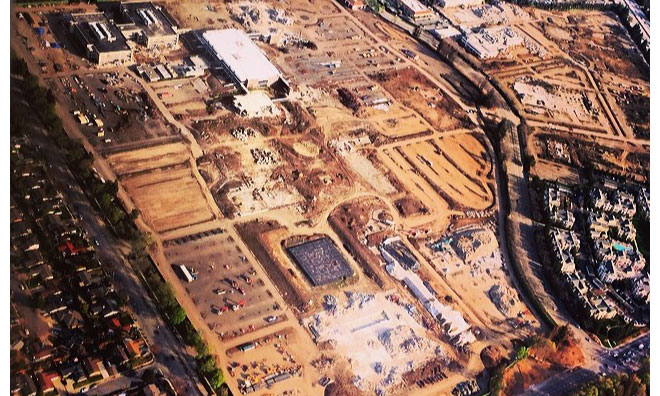 Así ha sido la demolición de la sede de HP, previa a la construcción del nuevo Campus de Apple
