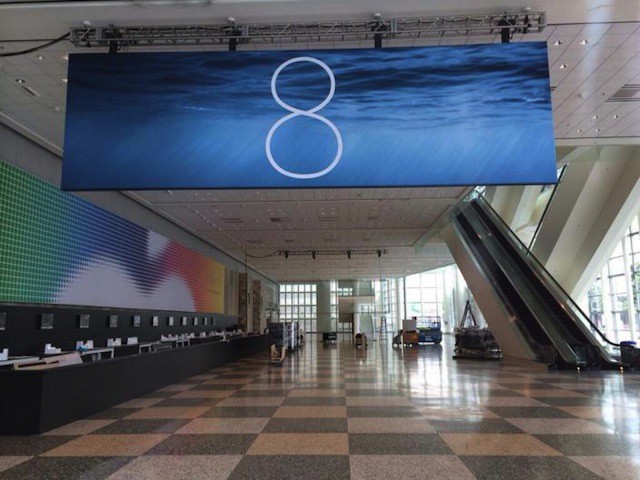 El primer cartel anunciando iOS 8 ya se puede ver en el Moscone Center