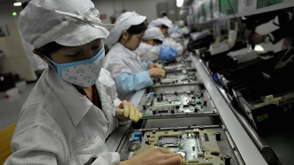 Los robots de Foxconn no vienen para sustituir a sus trabajadores, si no para apoyarlos