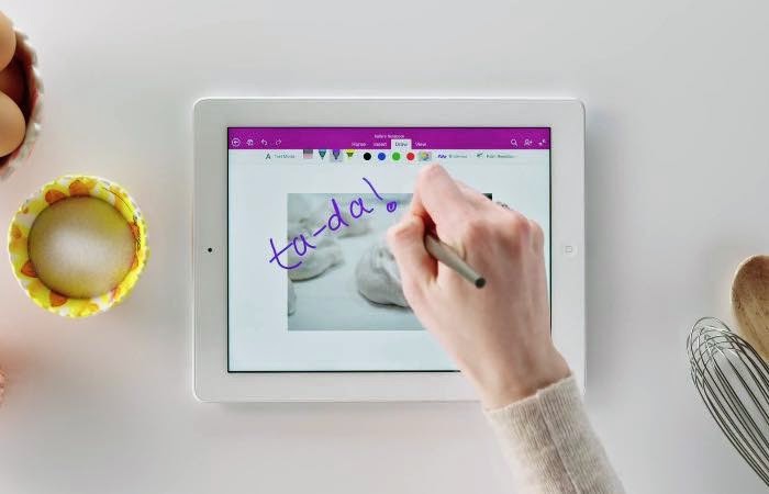 Ya puedes añadir notas en OneNote para iPad al estilo Surface