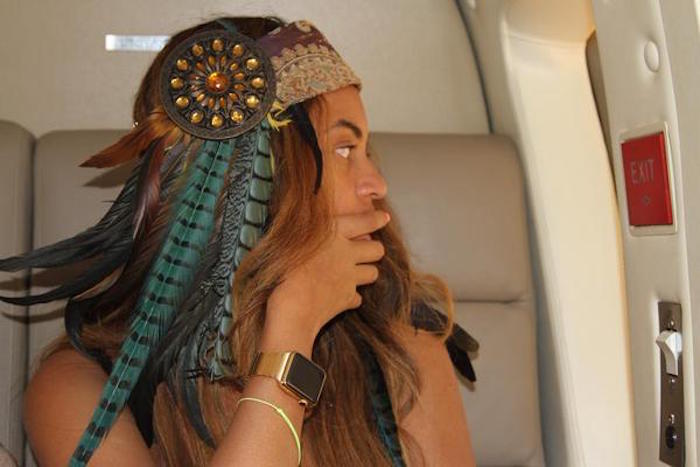 ¡Eh! Que Beyoncé también tiene un Apple Watch dorado…