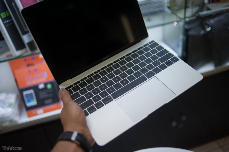 Unboxing del nuevo MacBook Retina de 12 pulgadas desde Vietnam