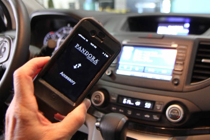 Pandora en CarPlay y el concepto de «Enemigos Íntimos»