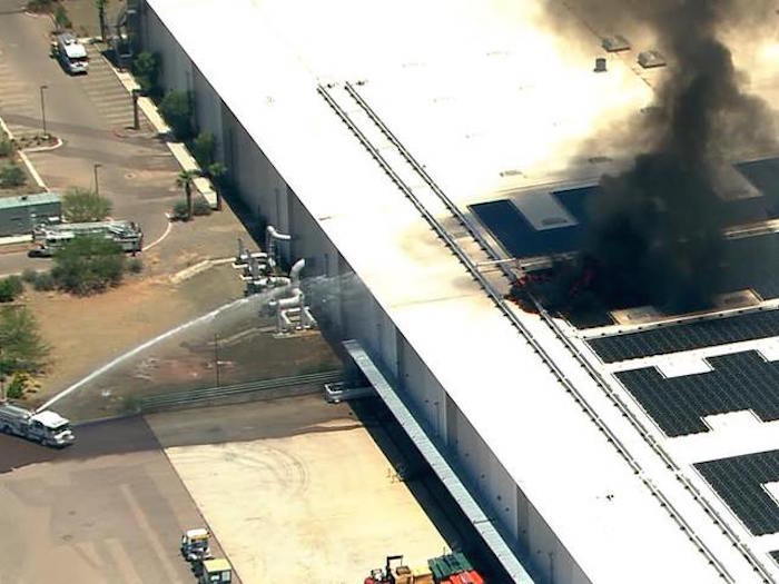 Se incendia una fábrica de Apple en Arizona