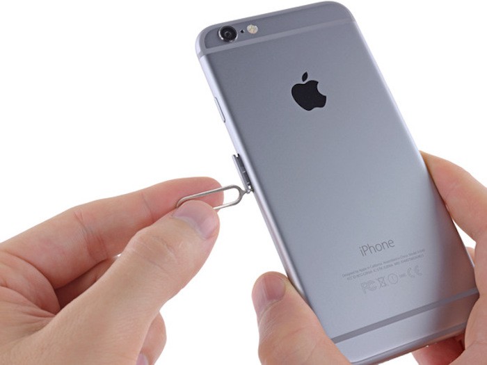 Apple dirá adiós a la tarjeta SIM en el iPhone para 2022 antes de lo  esperado