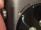 Al Apple Watch Space Black se le cae el logotipo de Apple, literalmente