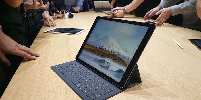 En 2016 el iPad Pro frenaría la caída de ventas del iPad, pero Microsoft se pondría a la cabeza en tablets convertibles