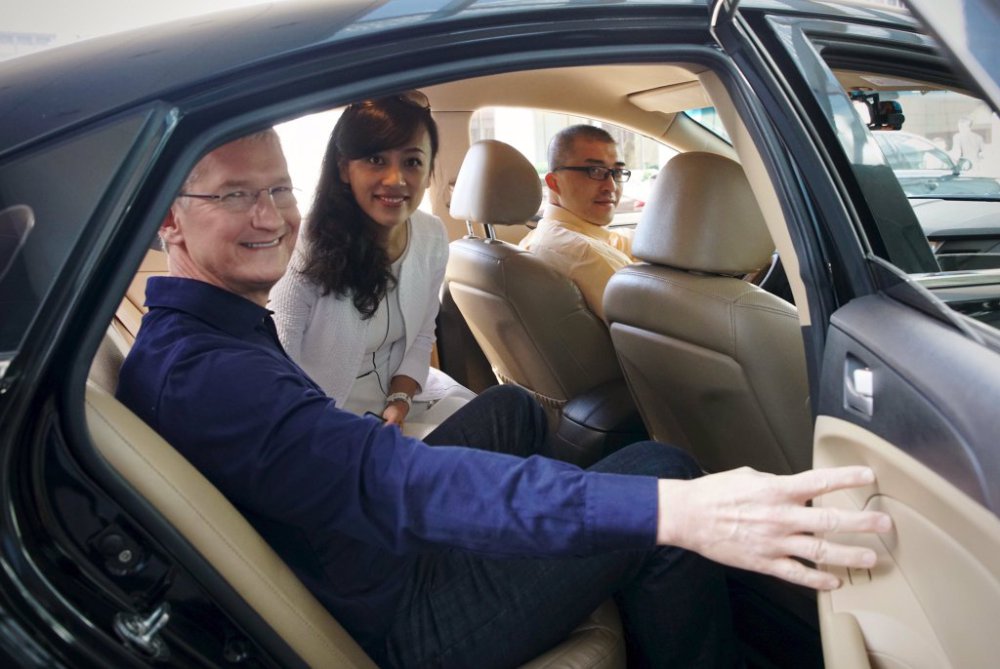 Tim Cook utiliza un coche de Didi Chuxing durante su visita a China