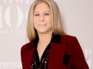 Barbra Streisand podría haber desvelado la fecha de salida del iPhone 7 (que por fin pronunciará bien su apellido)