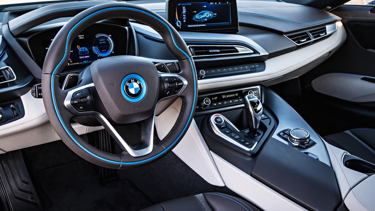 La serie 5 de BMW será la primera en estrenar CarPlay inalámbrico