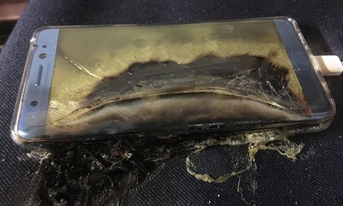 Samsung paraliza la producción del Galaxy Note 7 mientras siguen ardiendo más terminales de reemplazo