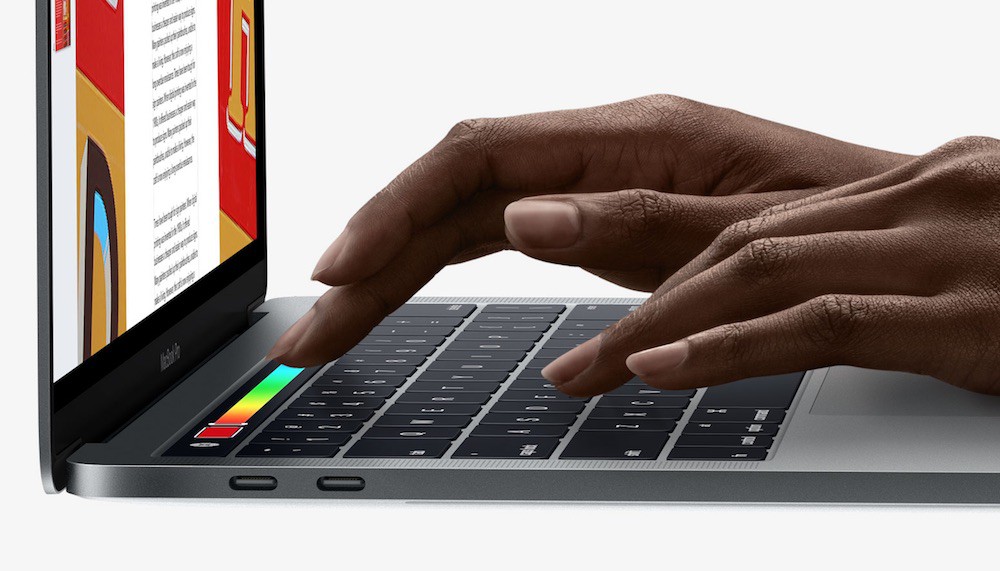 El MacBook Pro con Touch Bar podría estar en manos de los primeros compradores esta misma semana