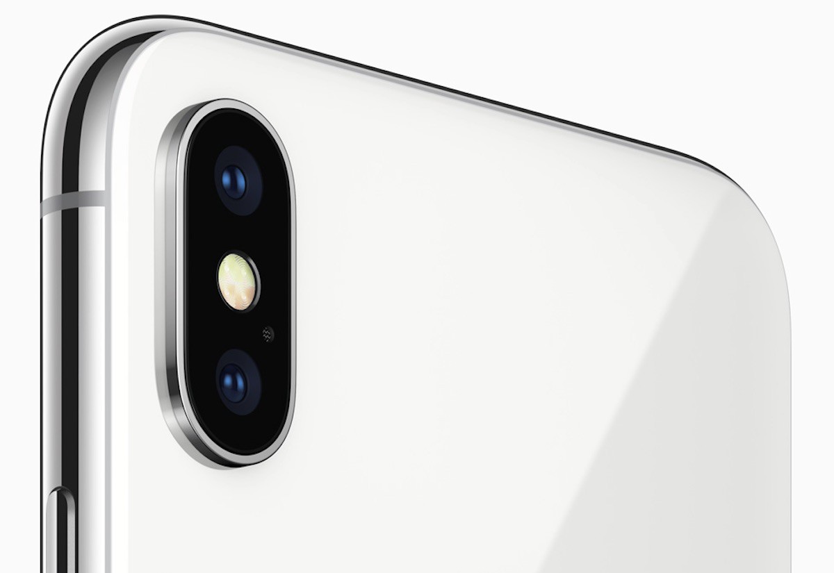 El iPhone X emplea la lente teleobjetivo con mucha menos luz que el iPhone 7 Plus