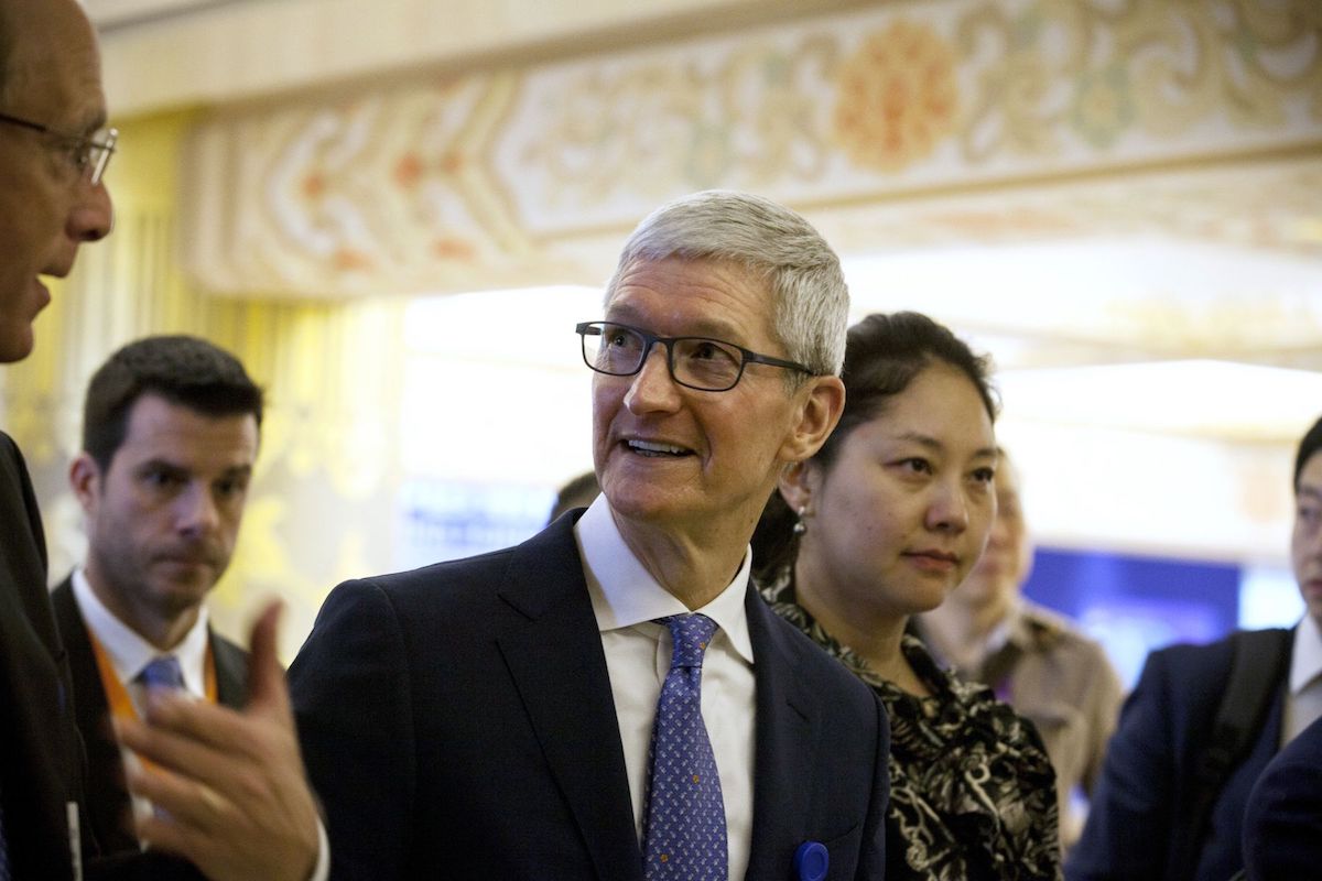 Tim Cook apela por una regulación más fuerte de la privacidad tras el «escándalo Facebook»