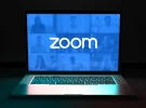 Qué sabemos del fallo en la app Zoom que deja abierto el micrófono de tu Mac aunque no estés conectado