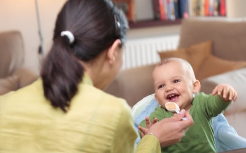 Las madres actuales necesitan que los padres se impliquen más en la crianza de los hijos