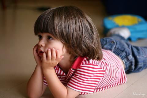 Niños aburridos en las vacaciones