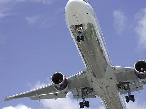 Volar en avión estando embarazada