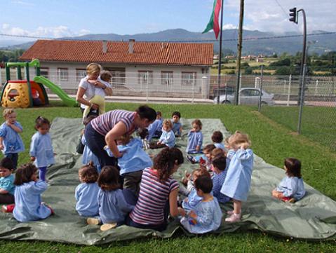 Aprender siete idiomas antes de los tres años