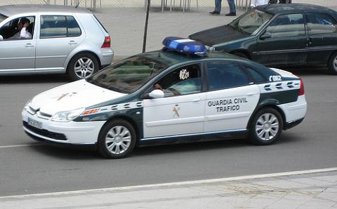 La Guardia Civil ayuda a nacer a un bebé en la carretera