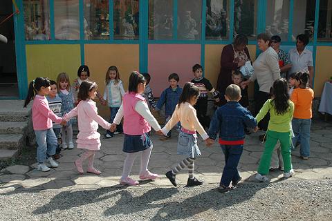 200 millones de euros para crear plazas infantiles en toda España