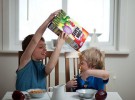 Los niños que desayunan con los padres tienen hábitos más sanos